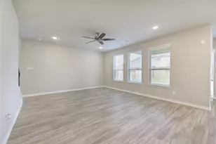 812 Laguna Grn Ln, Katy, TX 77493 - Photo 13