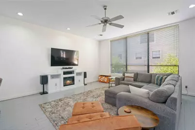 939 Colorado #20, Houston, TX 77007 - Photo 11