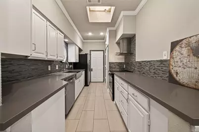 4024 Breakwood Drive, Houston, TX 77025 - Photo 11