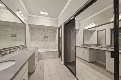 4024 Breakwood Drive, Houston, TX 77025 - Photo 33