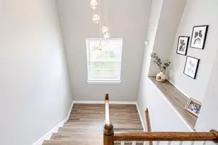 1502 Beaconshire Rd, Houston, TX 77077 - Photo 11