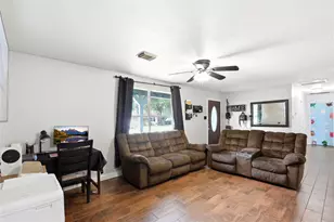 9326 Montgomery Ln, La Porte, TX 77571 - Photo 9