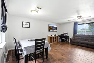 9326 Montgomery Ln, La Porte, TX 77571 - Photo 13