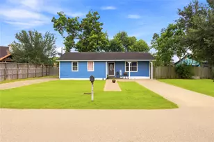 9326 Montgomery Ln, La Porte, TX 77571 - Photo 1