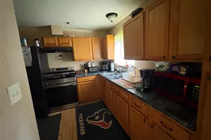 230 Deane Dr, Livingston, TX 77351 - Photo 5