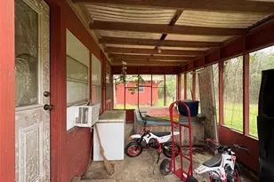 230 Deane Dr, Livingston, TX 77351 - Photo 3