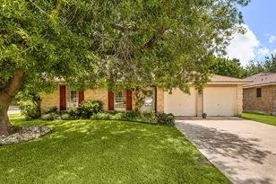302 Forest Hills Dr, League City, TX 77573 - Photo 21