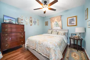 302 Forest Hills Dr, League City, TX 77573 - Photo 11