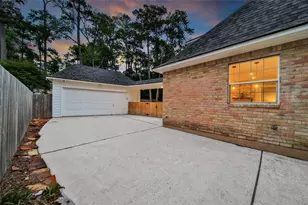 25 Berry Blossom Dr, The Woodlands, TX 77380 - Photo 45