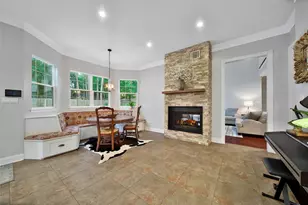 25 Berry Blossom Dr, The Woodlands, TX 77380 - Photo 13