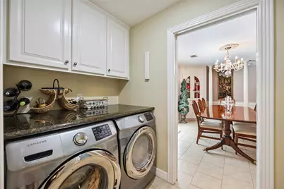 20420 Plaza Circle, Crosby, TX 77532 - Photo 11