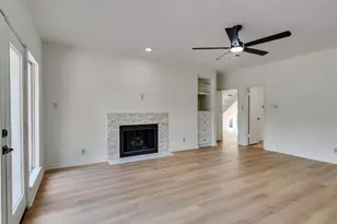 26 Cherry Hill Dr, Conroe, TX 77304 - Photo 7