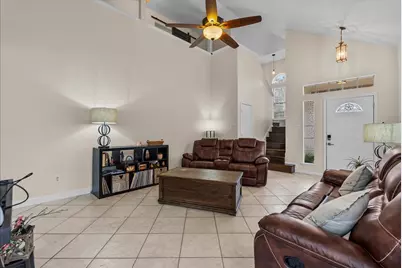 610 Oak Berry Drive, Kemah, TX 77565 - Photo 5