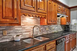 14317 Cashel Forest Dr, Houston, TX 77069 - Photo 11