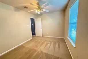 8615 Tartan Walk Ln, Houston, TX 77075 - Photo 31