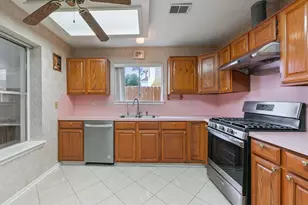 4410 Monaco Ln, Pasadena, TX 77505 - Photo 7