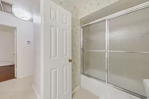 4410 Monaco Ln, Pasadena, TX 77505 - Photo 15