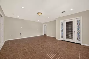 8402 Bascom Ln, Houston, TX 77080 - Photo 7