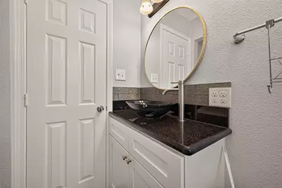 8402 Bascom Lane, Houston, TX 77080 - Photo 35