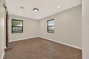 8402 Bascom Ln, Houston, TX 77080 - Photo 29