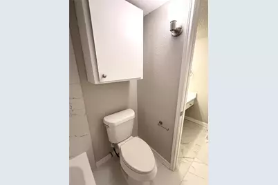 1515 Sandy Springs Road #1102, Houston, TX 77042 - Photo 11