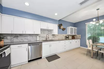 7655 S Braeswood Boulevard #10, Houston, TX 77071 - Photo 5