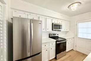 1499 Springrock Ln, Houston, TX 77055 - Photo 7