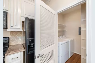 5850 Valley Forge Drive #144, Houston, TX 77057 - Photo 13