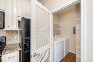 5850 Valley Forge Dr, Houston, TX 77057 - Photo 13