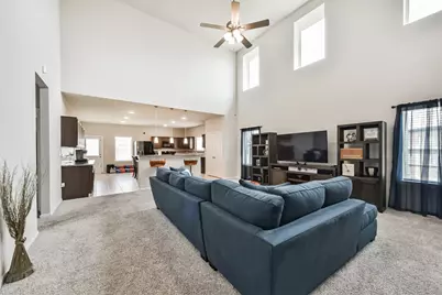 3607 Crosspointe Pass, Angleton, TX 77515 - Photo 9