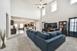 3607 Crosspointe Pass, Angleton, TX 77515 - Photo 9