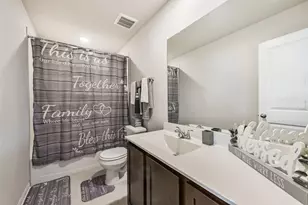 3607 Crosspointe Pass, Angleton, TX 77515 - Photo 35