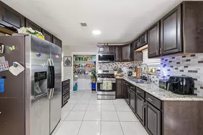 10026 Ney Street, Houston, TX 77034 - Photo 9