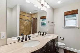 1918 De Milo Dr, Houston, TX 77018 - Photo 9