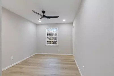 234 W 27th Street #3, Houston, TX 77008 - Photo 5