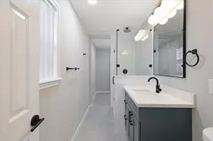 234 W 27th St, Houston, TX 77008 - Photo 7
