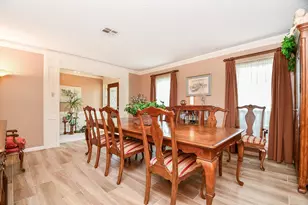 14710 Bramblewood Dr, Houston, TX 77079 - Photo 5