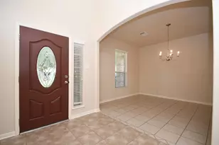 13111 Rippling Creek Ln, Pearland, TX 77584 - Photo 3