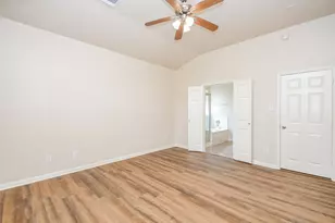 13111 Rippling Creek Ln, Pearland, TX 77584 - Photo 35