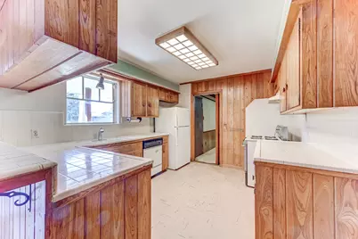 7131 Bellaire Boulevard, Houston, TX 77074 - Photo 9