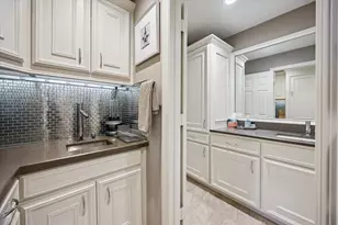 2906 Mid Ln, Houston, TX 77027 - Photo 33
