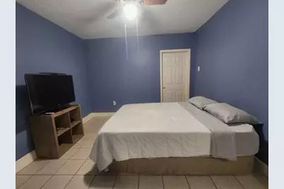 13715 Vickston Lane, Houston, TX 77014 - Photo 11