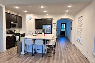 13110 Blue Flora Dr, Texas City, TX 77568 - Photo 5