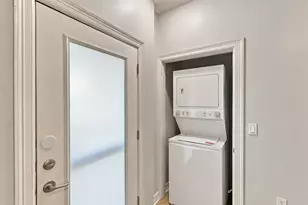 3501 Chenevert St, Houston, TX 77004 - Photo 17