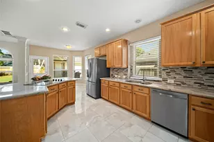 22430 Water Edge Ln, Katy, TX 77494 - Photo 11