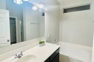 1411 S Maple Dr, Katy, TX 77493 - Photo 9