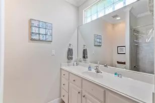 13819 Mutiny Ln, Galveston, TX 77554 - Photo 17