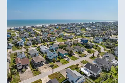 13819 Mutiny Lane, Galveston, TX 77554 - Photo 41