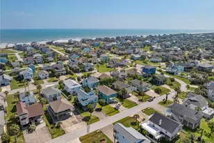 13819 Mutiny Ln, Galveston, TX 77554 - Photo 41