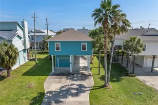 13819 Mutiny Ln, Galveston, TX 77554 - Photo 39